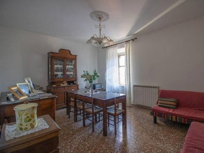 Appartamento in vendita a Otricoli via Vittorio Emanuele II