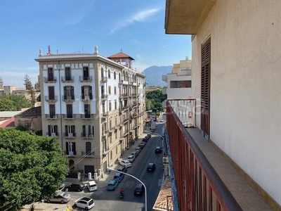Appartamento in vendita a Palermo corso Alberto Amedeo