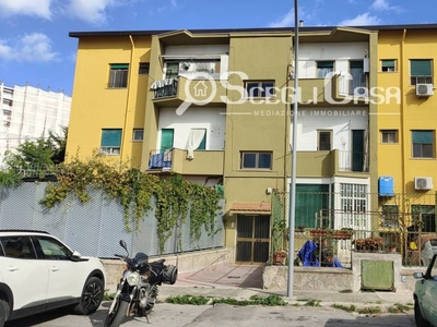Appartamento in vendita a Palermo largo Enrico Santoro