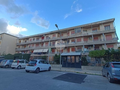 Appartamento in vendita a Palermo largo Ippona, 5