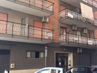 Appartamento in vendita a Palermo largo Pietro Pisani, 5