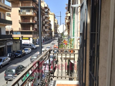 Appartamento in vendita a Palermo palermo Oreto