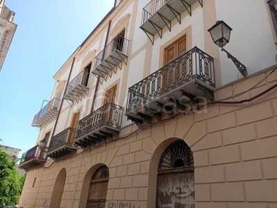 Appartamento in vendita a Palermo piazza del Monte di Pietà