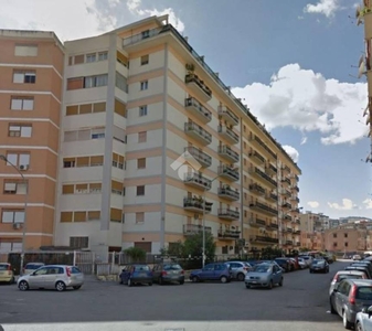 Appartamento in vendita a Palermo via Andrea Cesalpino, 25