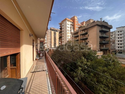 Appartamento in vendita a Palermo via Andrea Cirrincione