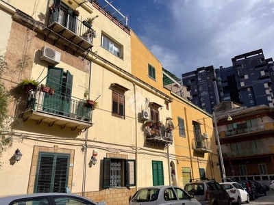 Appartamento in vendita a Palermo via Antonio Giovanni Viperano, 5