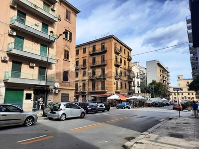 Appartamento in vendita a Palermo via Carlo Pisacane, 2