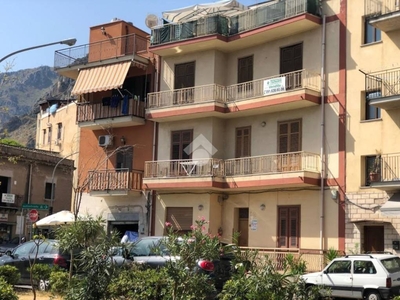 Appartamento in vendita a Palermo via Conte Federico, 139