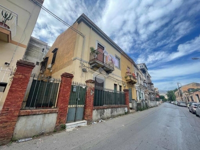 Appartamento in vendita a Palermo via Cruillas, 6