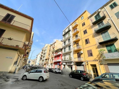 Appartamento in vendita a Palermo via Domenico Lancia Di Brolo, 85