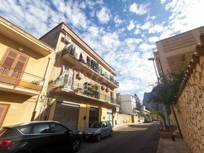 Appartamento in vendita a Palermo via Ennio, 66