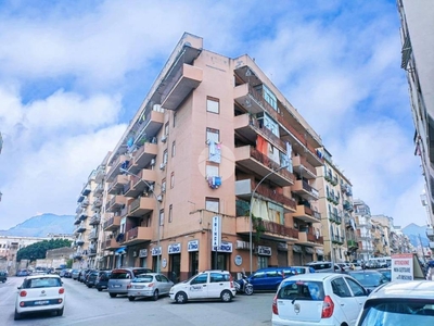 Appartamento in vendita a Palermo via Giovanni Argento, 37