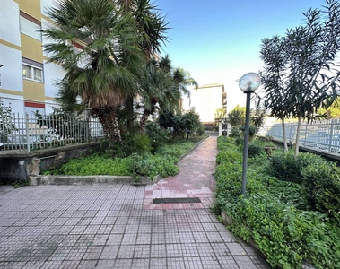 Appartamento in vendita a Palermo via Giuseppe Pianell, 11