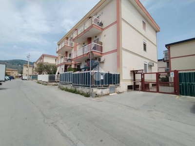 Appartamento in vendita a Palermo via Ignazio Sgadari, 3