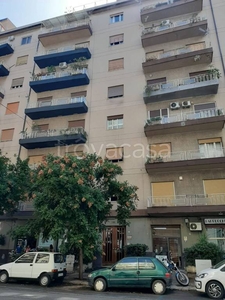 Appartamento in vendita a Palermo via Imperatore Federico, 21