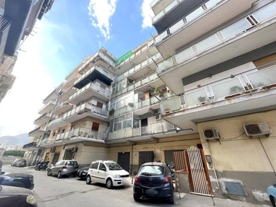 Appartamento in vendita a Palermo via Levanzo, 11
