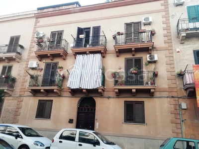 Appartamento in vendita a Palermo via Matteo Carnalivari, 11
