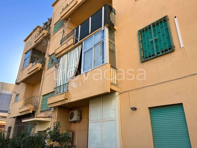 Appartamento in vendita a Palermo via Pietro Lo Squiglio