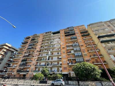 Appartamento in vendita a Palermo via Portella della Ginestra, 12