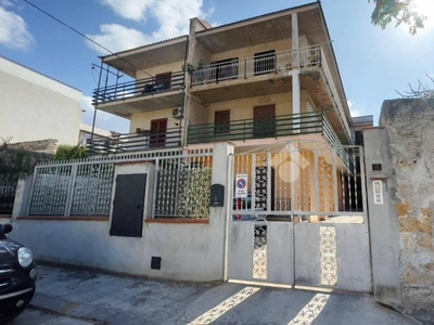 Appartamento in vendita a Palermo via Publio Terenzio, 15
