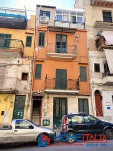 Appartamento in vendita a Palermo via San Martino
