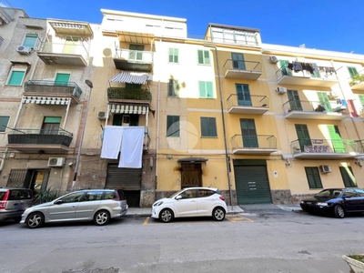 Appartamento in vendita a Palermo via Scillato, 25