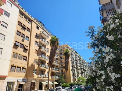 Appartamento in vendita a Palermo via Val di Mazara, 14