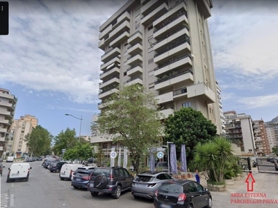 Appartamento in vendita a Palermo viale campania 47