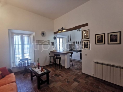 Appartamento in vendita a Passignano sul Trasimeno via II Giugno