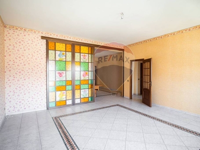 Appartamento in vendita a Paternò via Emanuele Bellia, 309