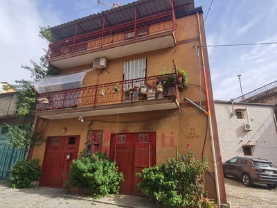 Appartamento in vendita a Piana degli Albanesi piana degli Albanesi Buzzone