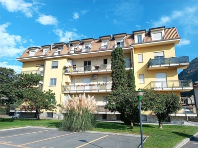 Appartamento in vendita a Pont-Saint-Martin via Nazionale per Carema
