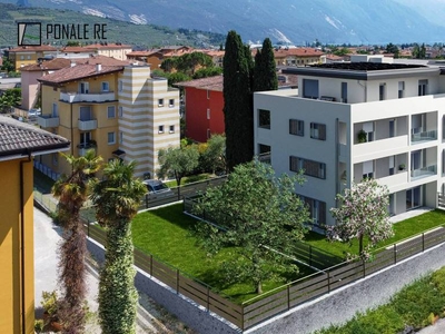 Appartamento in vendita a Riva del Garda viale Trento, 61