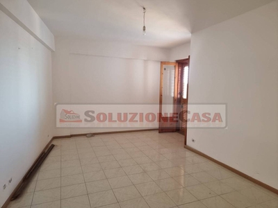 Appartamento in vendita a Roccalumera via Umberto I, 240