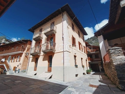 Appartamento in vendita a Saint-Nicolas frazione Fossaz Dessus, 30
