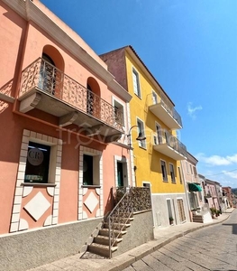 Appartamento in vendita a Santa Teresa Gallura via Umberto I