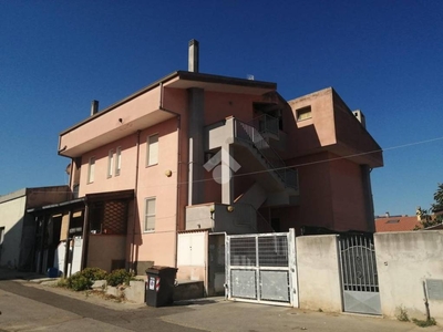 Appartamento in vendita a Sassari via Giovanni Maninchedda, 24