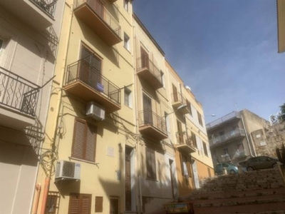 Appartamento in vendita a Sciacca via Giulietta Normanna 5