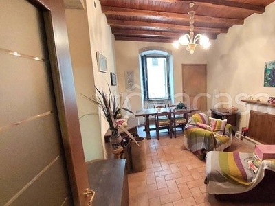 Appartamento in vendita a Spoleto piazza del Duomo