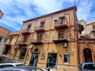 Appartamento in vendita a Termini Imerese corso Umberto e Margherita, 44