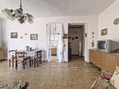 Appartamento in vendita a Valledoria via Firenze, 16