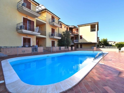 Appartamento in vendita a Valledoria via Italia, 7