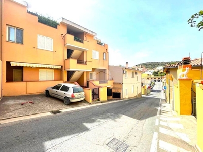 Appartamento in vendita a Villasimius via Gatta, 20