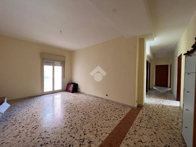 Appartamento in vendita ad Agrigento via Diodoro Siculo, 41