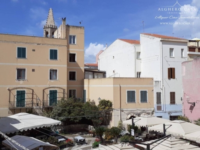 Appartamento in vendita ad Alghero via Carlo Alberto, 91