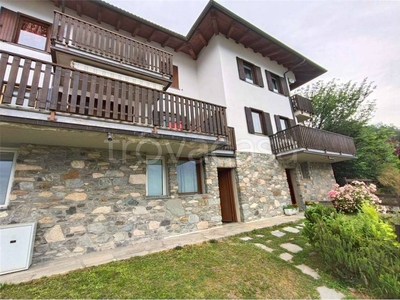Appartamento in vendita ad Aosta via Coutumier, 18