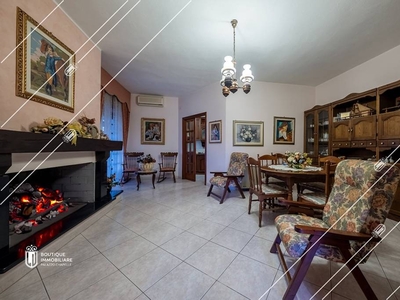 Appartamento in vendita ad Assemini via Ignazio Coghe, 134