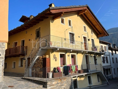 Appartamento in vendita ad Aymavilles frazione Moulins, 1