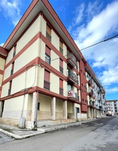 Appartamento in Via A. Sant'elia, 162, Corato (BA)