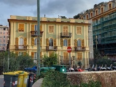 Appartamento - Pentalocale a Genova
